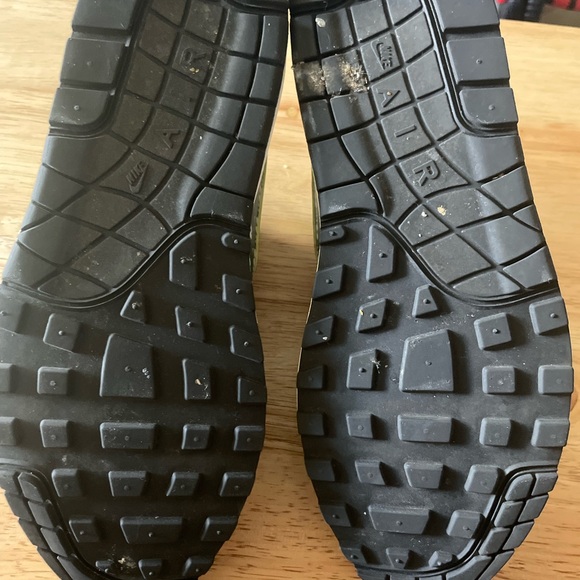 Nike - Picture 6 of 7